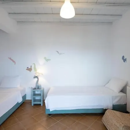 Dreamscape Cozy 3-bedroom Mykonos Hideaway Apartment