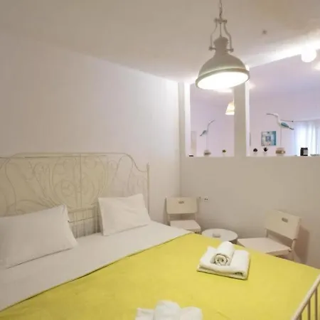 Dreamscape Cozy 3-bedroom Mykonos Hideaway * Άνω Μερά