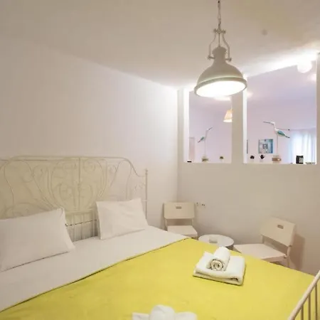 Dreamscape Cozy 3-bedroom Mykonos Hideaway * Άνω Μερά